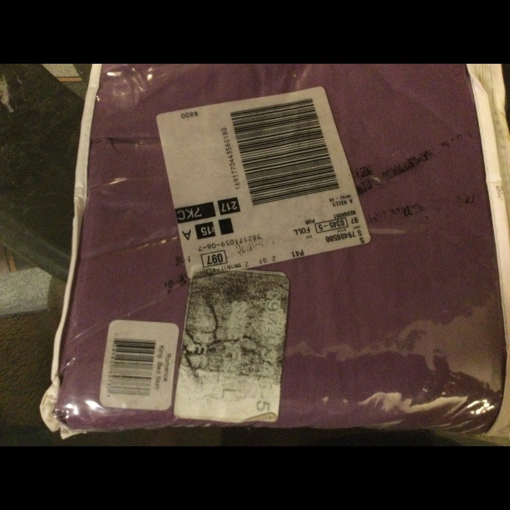 UNBRANDED purple bedskirt size queen